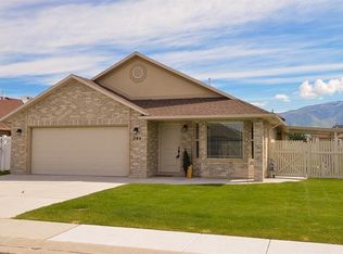 244 Bryce Dr, Kaysville, UT 84037