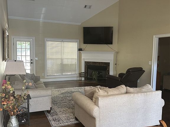 4th image of 1866 Shadow Bend Ln