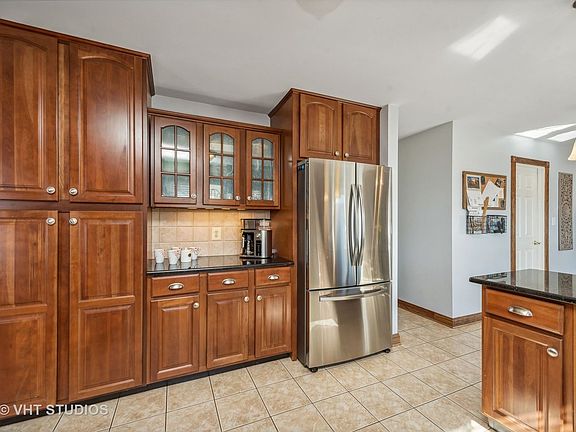 5th image of 3401 W Lorient Dr