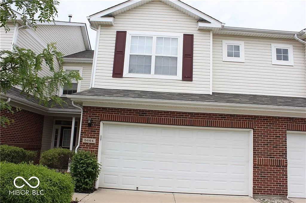 2 bed, 2.5 bath, 1479 sqft, $1,950 — Photo 3