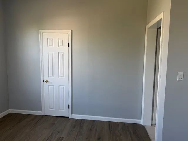 770-772 Kearny Ave #2 — Photo 4