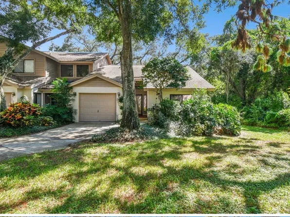 1900 Whispering Way, Tarpon Springs, FL 34689