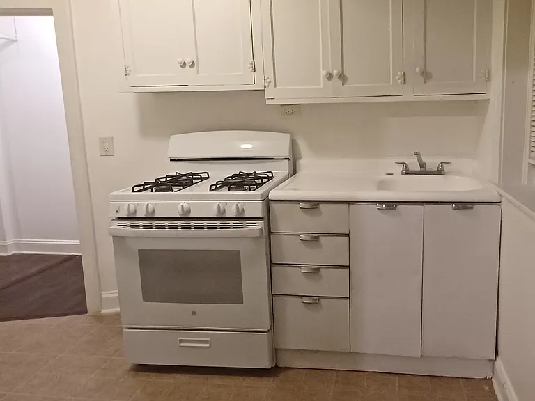 5301 W Drummond Pl — Photo 16