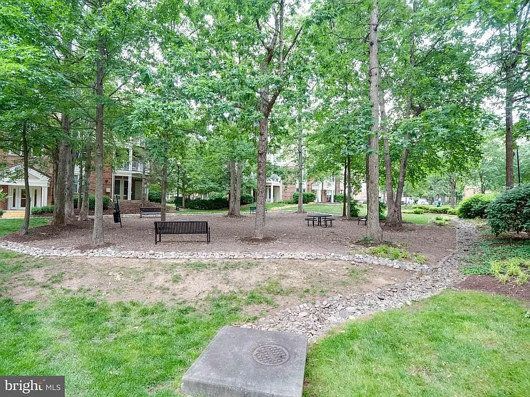 2204 Westcourt Ln #419 — Photo 10