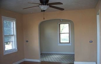 4th image of 4411 E 23rd St