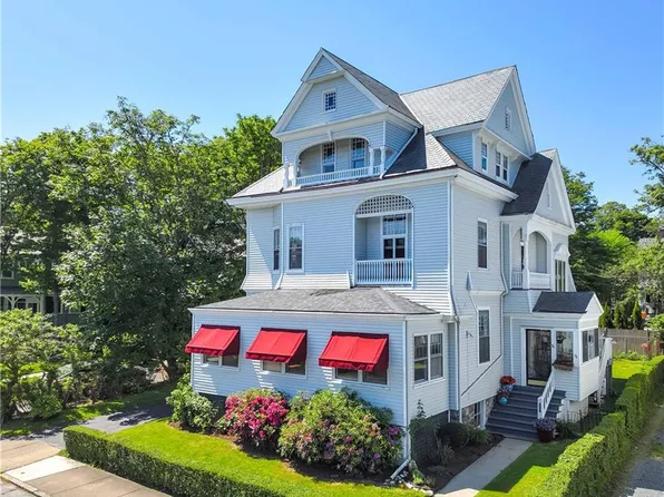 41 Everett St, Newport, RI 02840