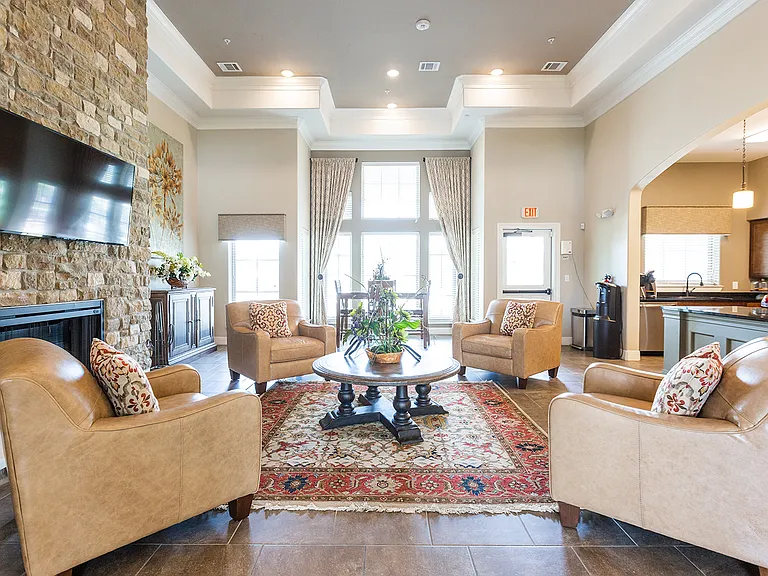 Freedom Hills Ranch Apartments — Photo 45