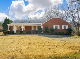 1976 Tuggle Rd, Farmville, VA 23901