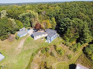 7441 Tipsico Lake Rd, Holly, MI 48442