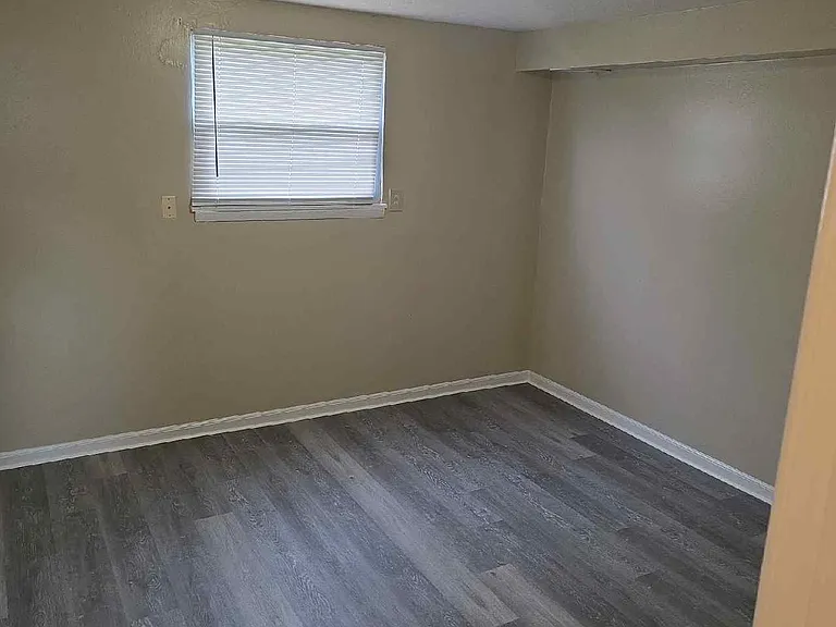 4902 Saddlebrook Ln #3 — Photo 33