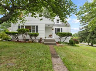 6 Grace St, Middletown, CT 06457