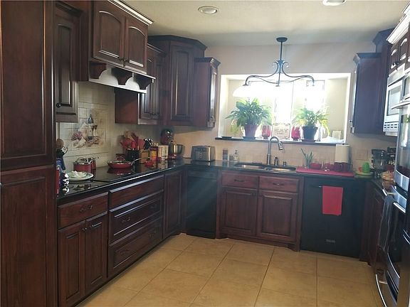 5th image of 3800 Ivywood Ct