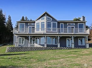 4644 Tanner View Dr, Clinton, WA 98236