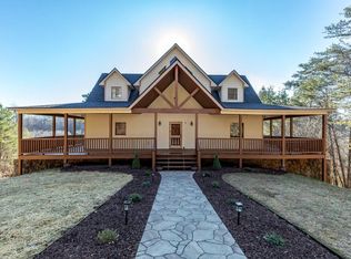 661 Toccoa River Frst, Mineral Bluff, GA 30559