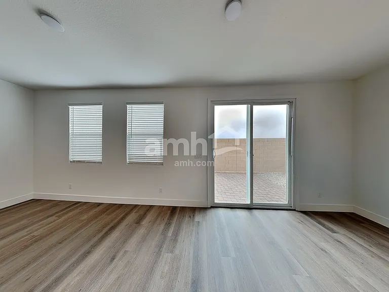 11111 Magallanes St — Photo 8