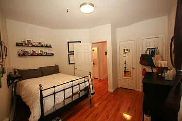 Rented by R New York