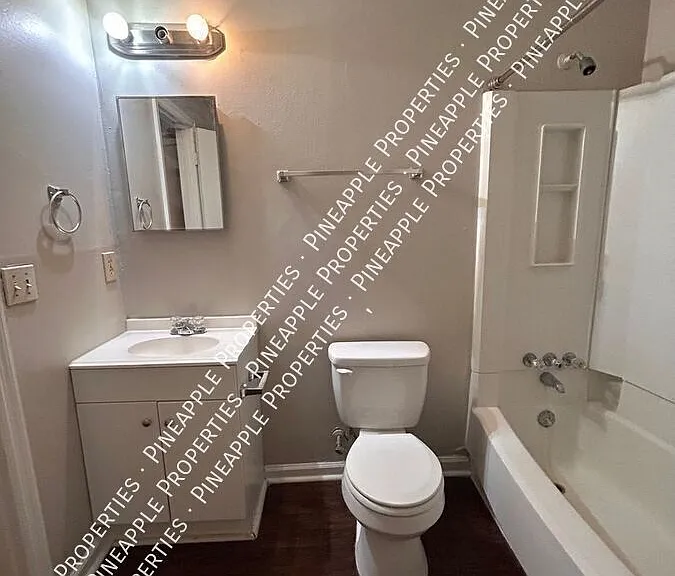 184 Dorchester Manor Blvd #A — Photo 6