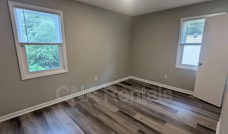 838 Wilson Cir — Photo 12