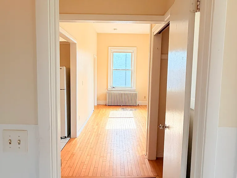 111 College St #4C — Photo 15