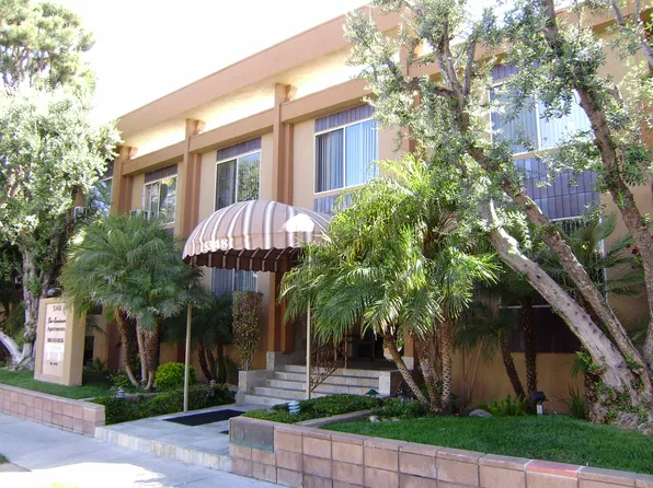 Los Encinos, 5348 Newcastle Ave #210, Encino, CA 91316
