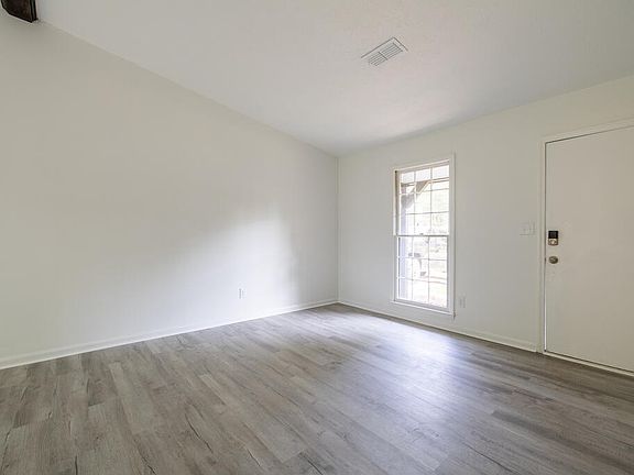 5th image of 4634 Wimbish Ct