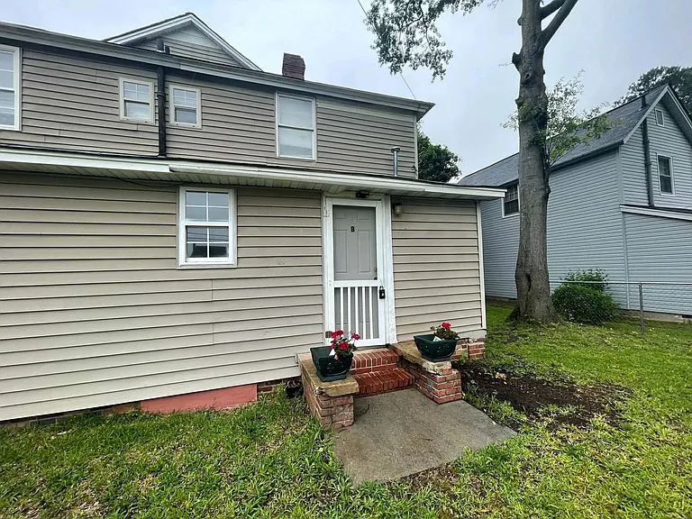 300 Sortwell St #B — Photo 23