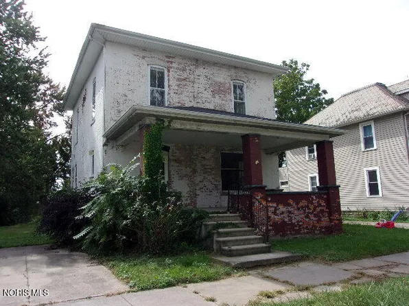 225 E South St, Fostoria, OH 44830