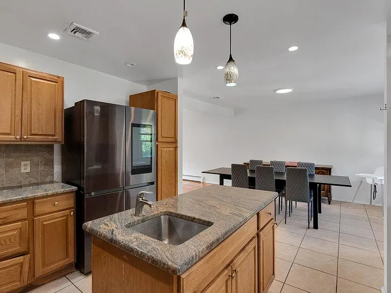 459 Norwood Ave — Photo 15