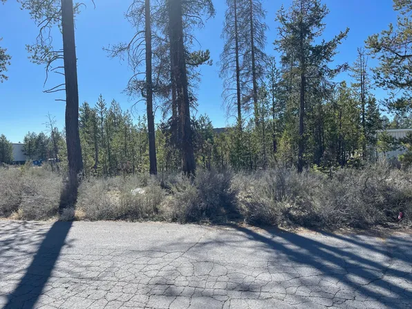 52611 Pam Ln, La Pine, OR 97739