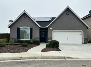 2215 Agua Dulce Ave, Clovis, CA 93619
