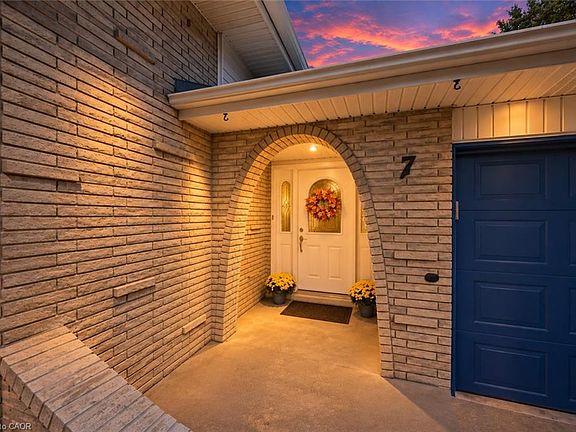3rd image of 7 Hanover Pl