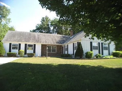 50867 Shady Ln photo 1