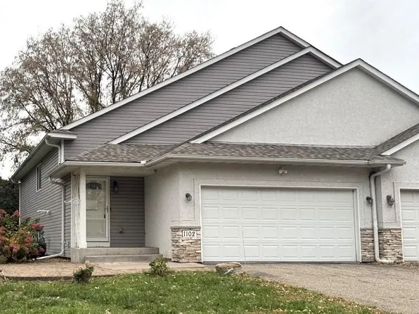 1102 1st St N, Saint Paul Park, MN 55071