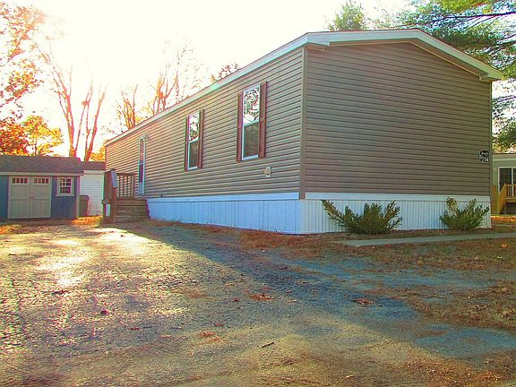 4th image of 234 Lamplighter Blvd