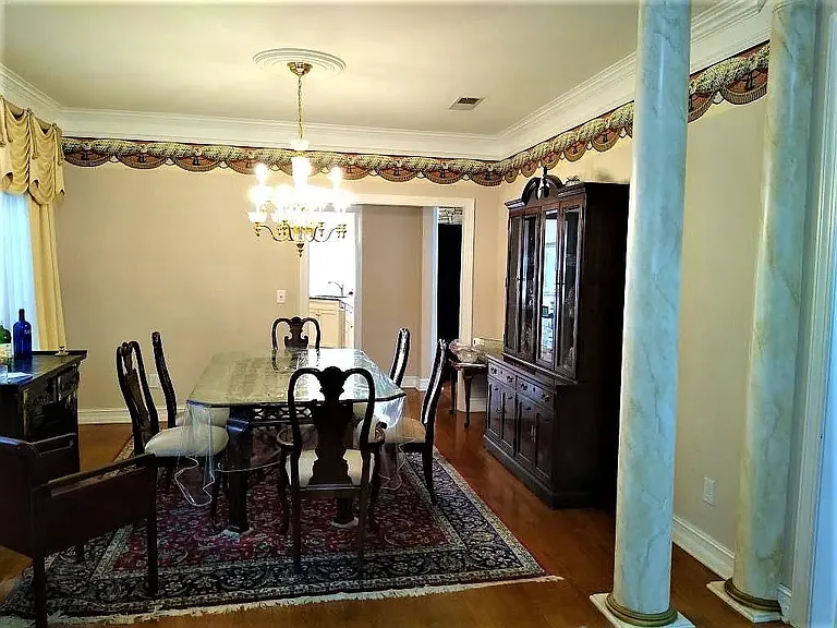 700 Noble Oak Dr — Photo 3