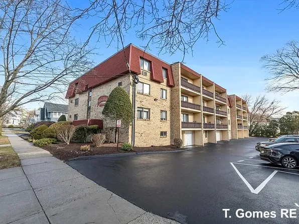 43-51 Albion St #Aa, Melrose, MA 02176