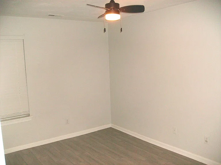 3512 Clover Meadows Dr — Photo 9