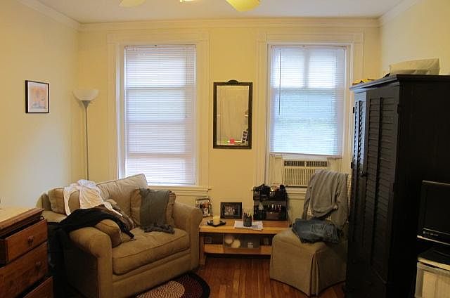 2nd image of 33 Walbridge St APT 18A