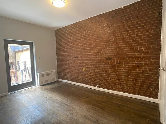 Rented by Tourma Realty LLC | media 16