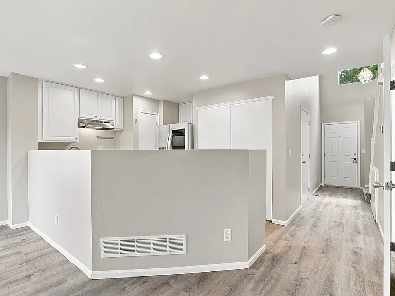 4028 Three Bridges Ct — Photo 13