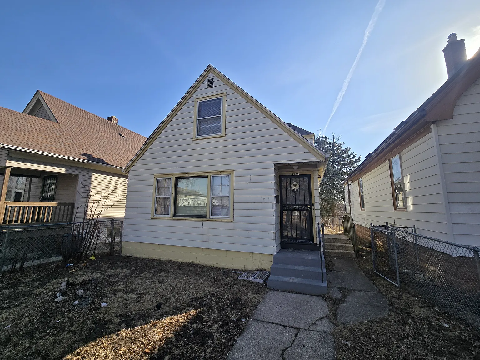 3 bed, $1,750 — Photo 1
