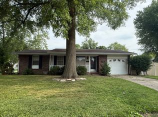 405 Westminster Ave, O'Fallon, IL 62269