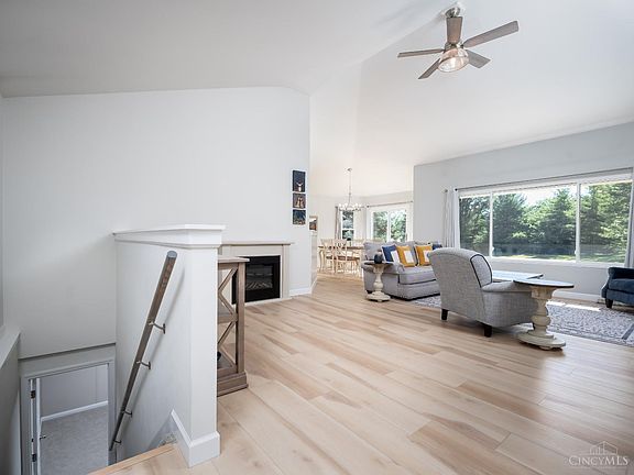 5th image of 7991 Tara Dr