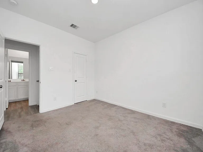 7214 Cordgrass Prairie Ln — Photo 17