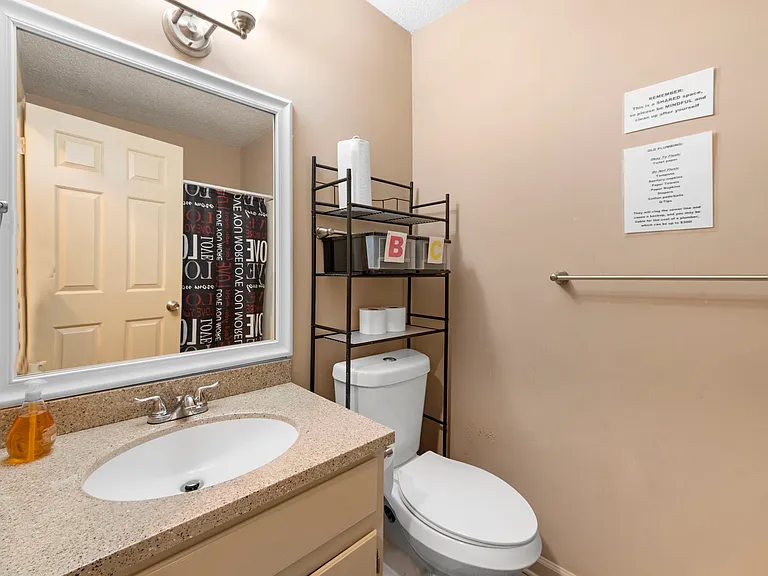 646 Woodcrest Manor Dr #C — Photo 5