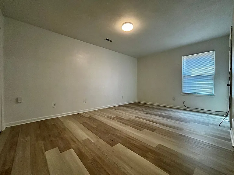 4605 Hardy Ct #B — Photo 17