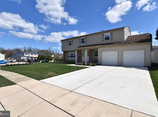 19 Brookside Dr, Sewell, NJ 08080