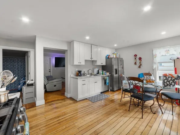 (undisclosed Address), Leominster, MA 01453