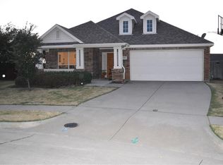 8305 Sandlin Dr, McKinney, TX 75072