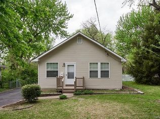 3319 Wismer Rd, Saint Ann, MO 63074